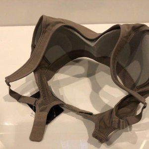 Syrokan Sz 36C Sports Bra NEW Athleta